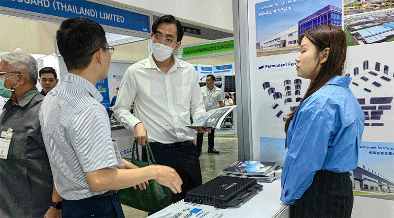 1697164754596223.gif 03.gif