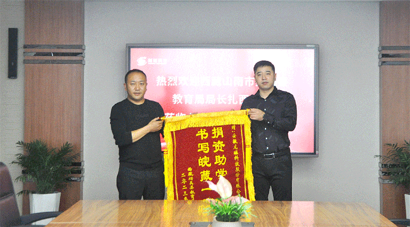 1698229970303182.gif 05.gif