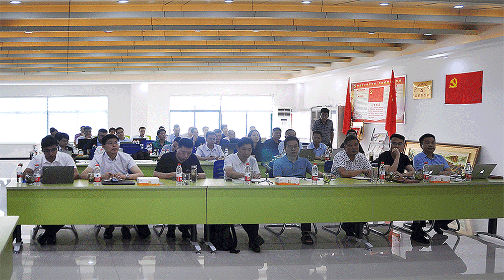 1699954077920830.gif 02.gif